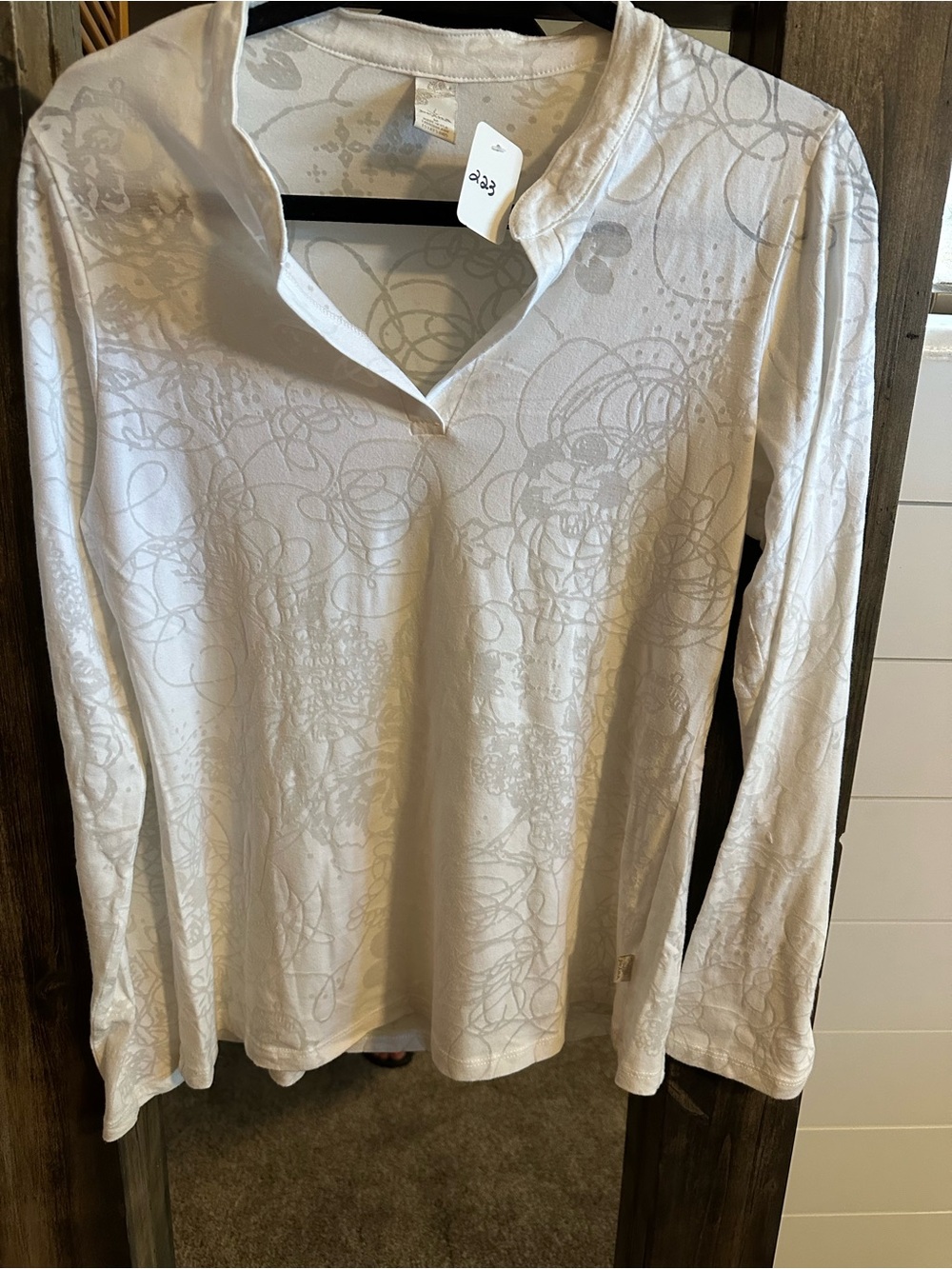 prAna Women’s Medium Ivory Burnout Floral Long Sleeve V-Neck Top Cottagecore